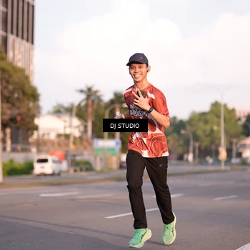 Runner Photo 8042819