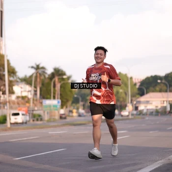 Runner Photo 8042845