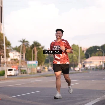 Runner Photo 8042846