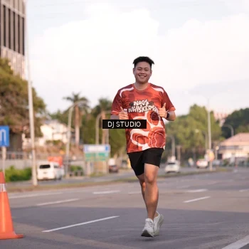 Runner Photo 8042853