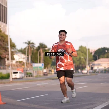 Runner Photo 8042856