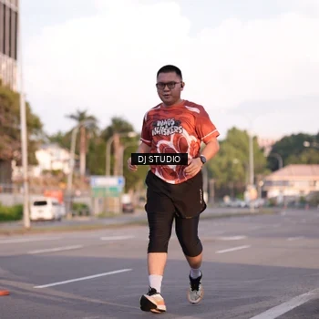 Runner Photo 8042875