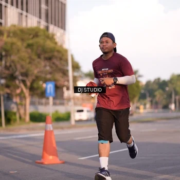 Runner Photo 8042885