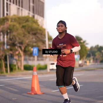 Runner Photo 8042893