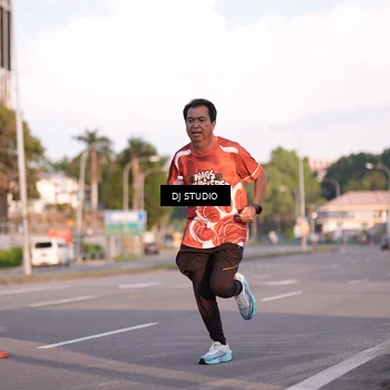 Runner Photo 8042895