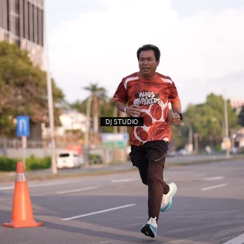 Runner Photo 8042901