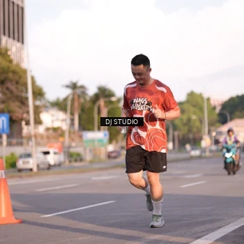 Runner Photo 8042934