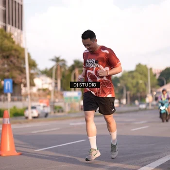 Runner Photo 8042938