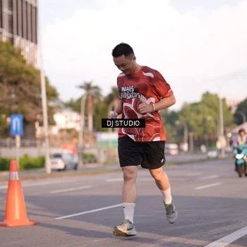 Runner Photo 8042939