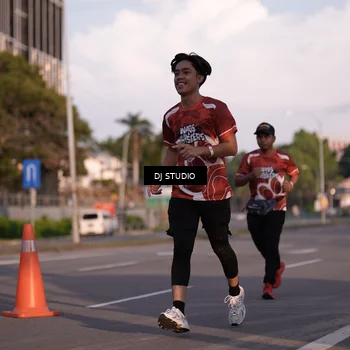 Runner Photo 8042990