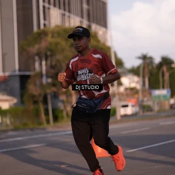 Runner Photo 8043009