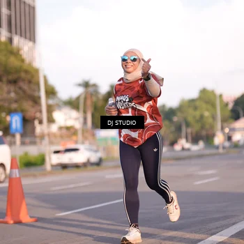 Runner Photo 8043035