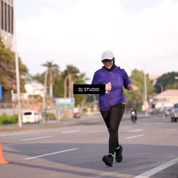Runner Photo 8043038