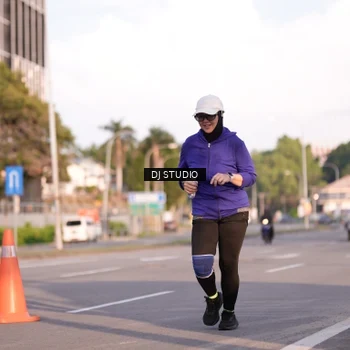 Runner Photo 8043042