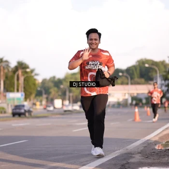 Runner Photo 8043075