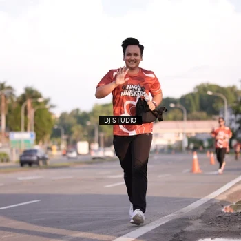 Runner Photo 8043076