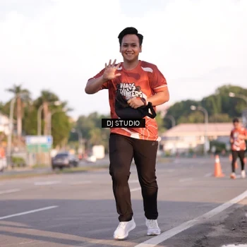 Runner Photo 8043084