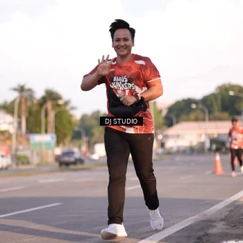 Runner Photo 8043086