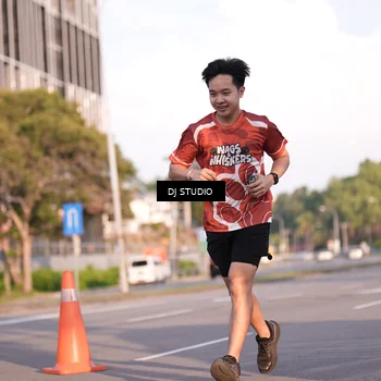 Runner Photo 8043100