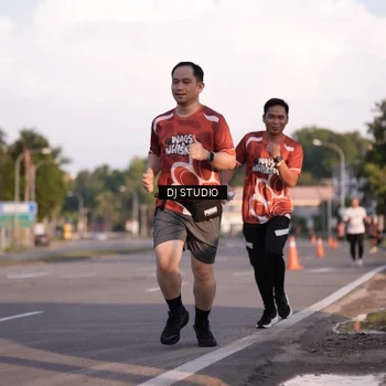 Runner Photo 8043165