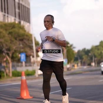 Runner Photo 8043193