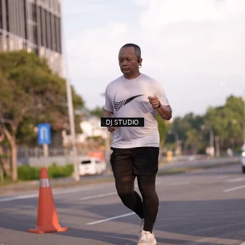 Runner Photo 8043194