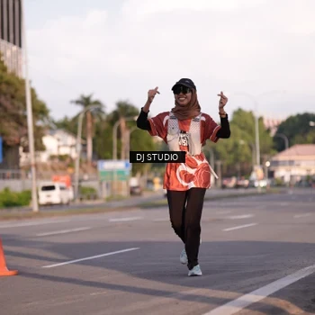 Runner Photo 8043249