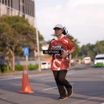 Runner Photo 8043275