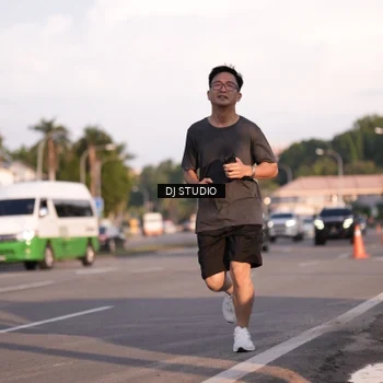 Runner Photo 8043300