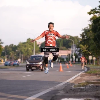 Runner Photo 8043310