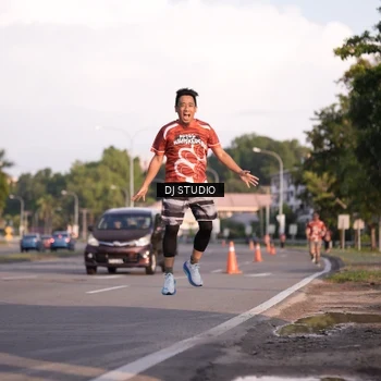Runner Photo 8043315