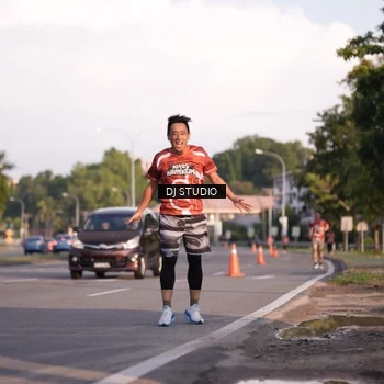 Runner Photo 8043318