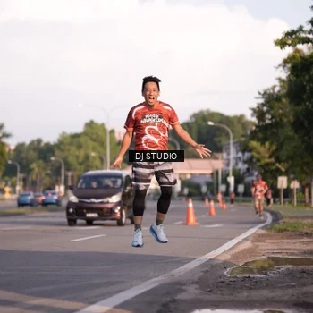 Runner Photo 8043324