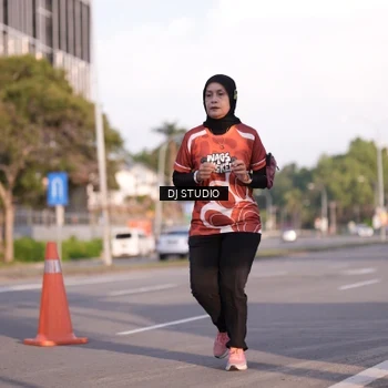 Runner Photo 8043353