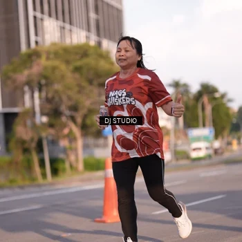 Runner Photo 8043395