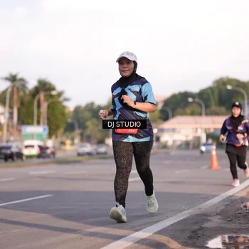 Runner Photo 8043404