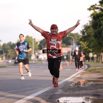 Runner Photo 8043453