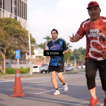 Runner Photo 8043454