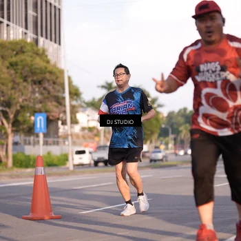 Runner Photo 8043456