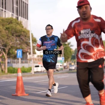 Runner Photo 8043465