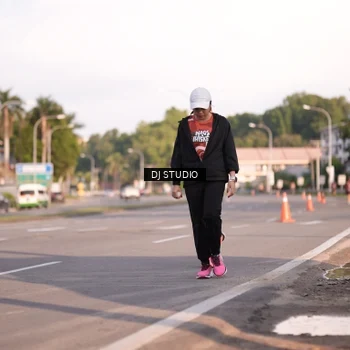 Runner Photo 8043477