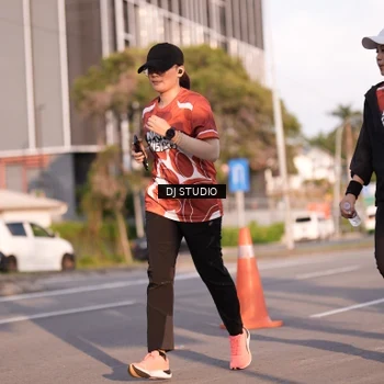 Runner Photo 8043493
