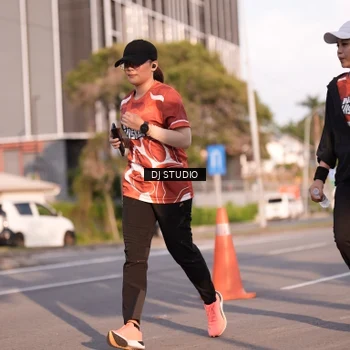 Runner Photo 8043496