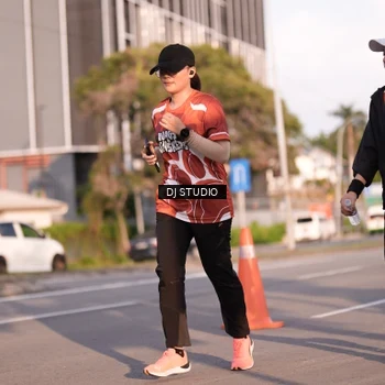 Runner Photo 8043497