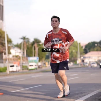 Runner Photo 8043498