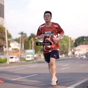 Runner Photo 8043499