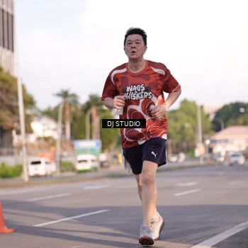 Runner Photo 8043500