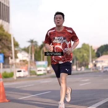Runner Photo 8043501