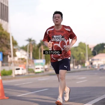 Runner Photo 8043502