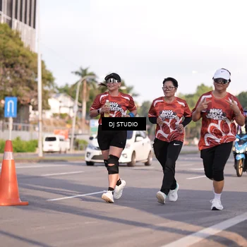 Runner Photo 8043639